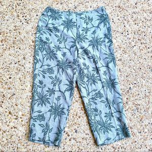 Like New Tommy Bahama Silk Palm Floral Beachy Capris Size 8